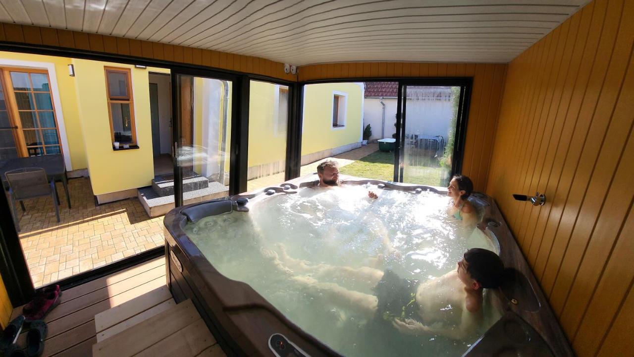 Дом отдыха Skornickuv Statek - Tatova S Wellness Za Priplatek Hamr